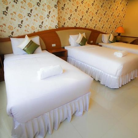 Phoothawee House Hotel Чиангмай Екстериор снимка