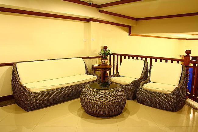 Phoothawee House Hotel Чиангмай Екстериор снимка