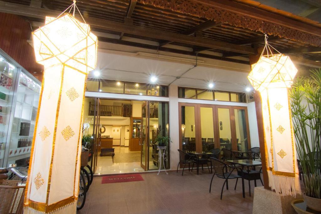 Phoothawee House Hotel Чиангмай Екстериор снимка