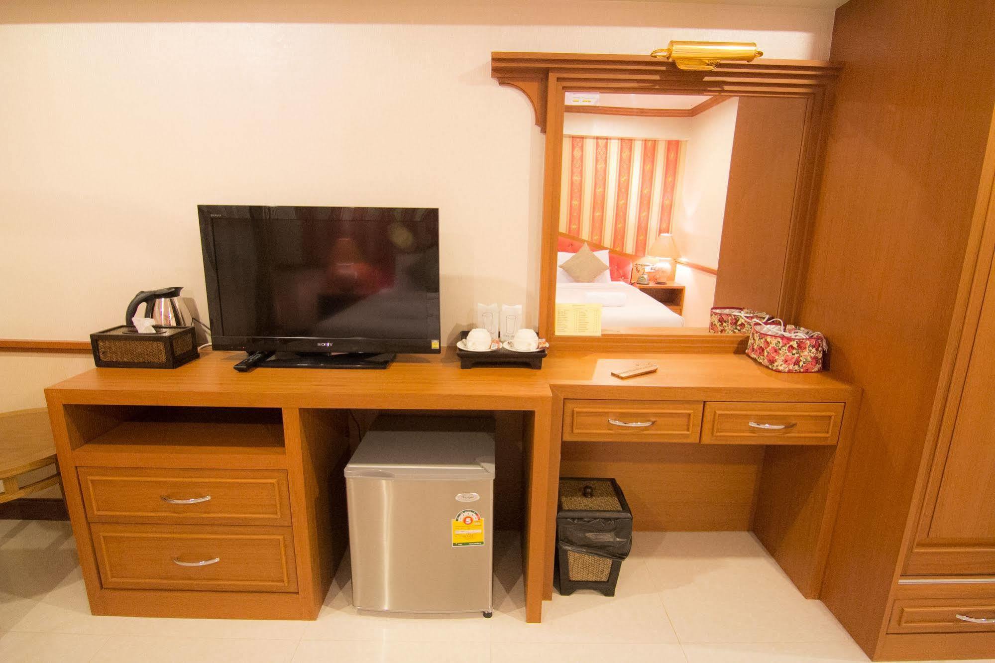 Phoothawee House Hotel Чиангмай Екстериор снимка