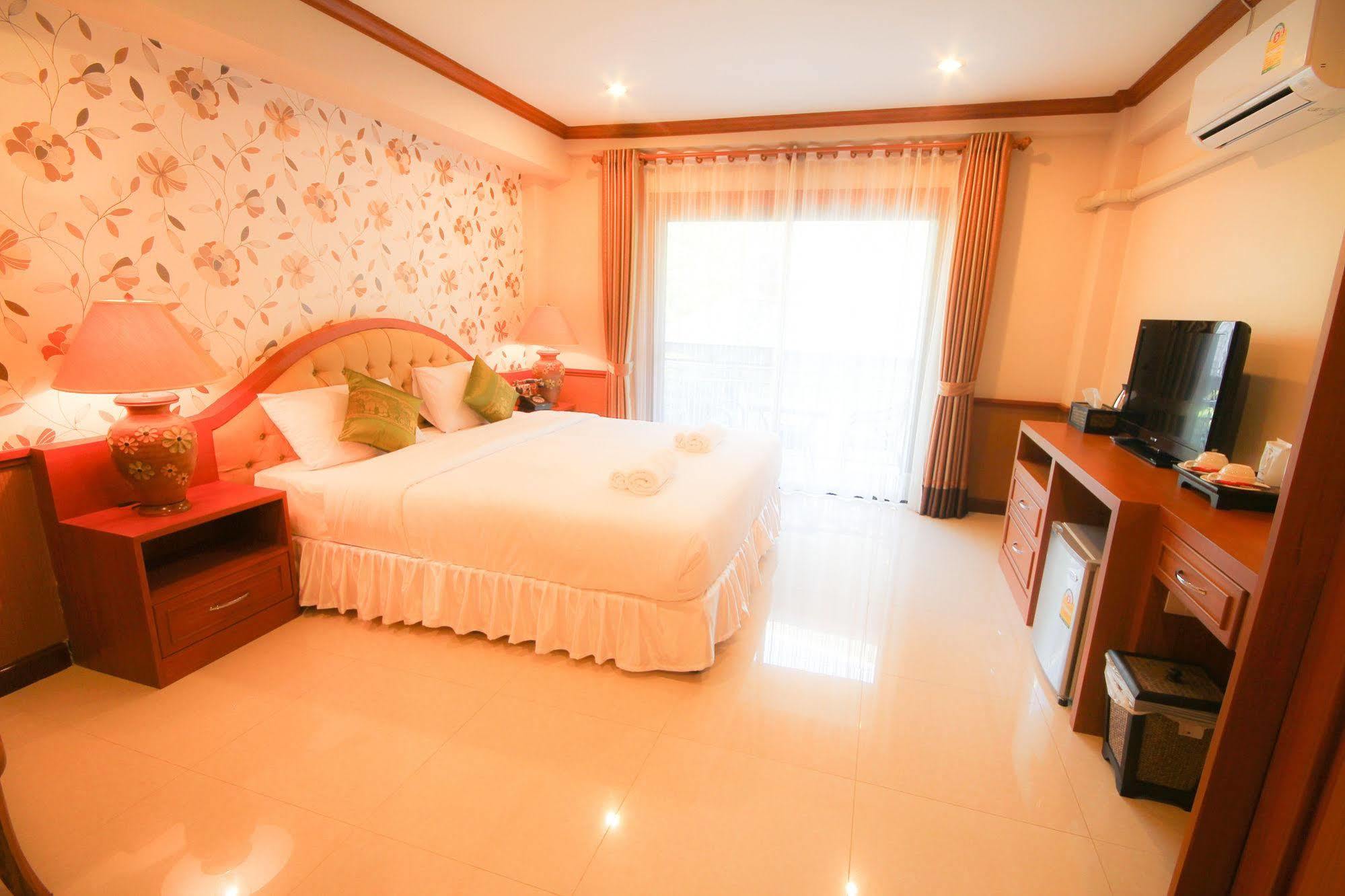 Phoothawee House Hotel Чиангмай Екстериор снимка