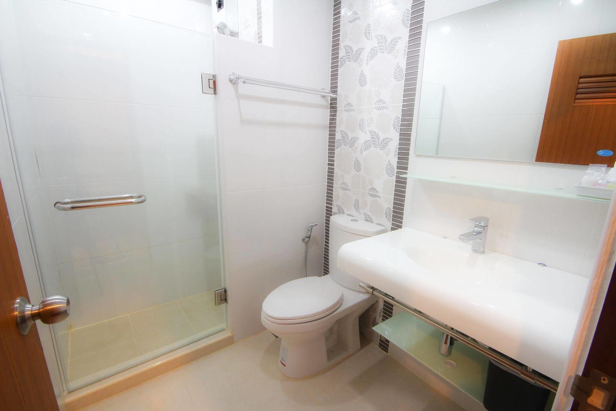 Phoothawee House Hotel Чиангмай Екстериор снимка