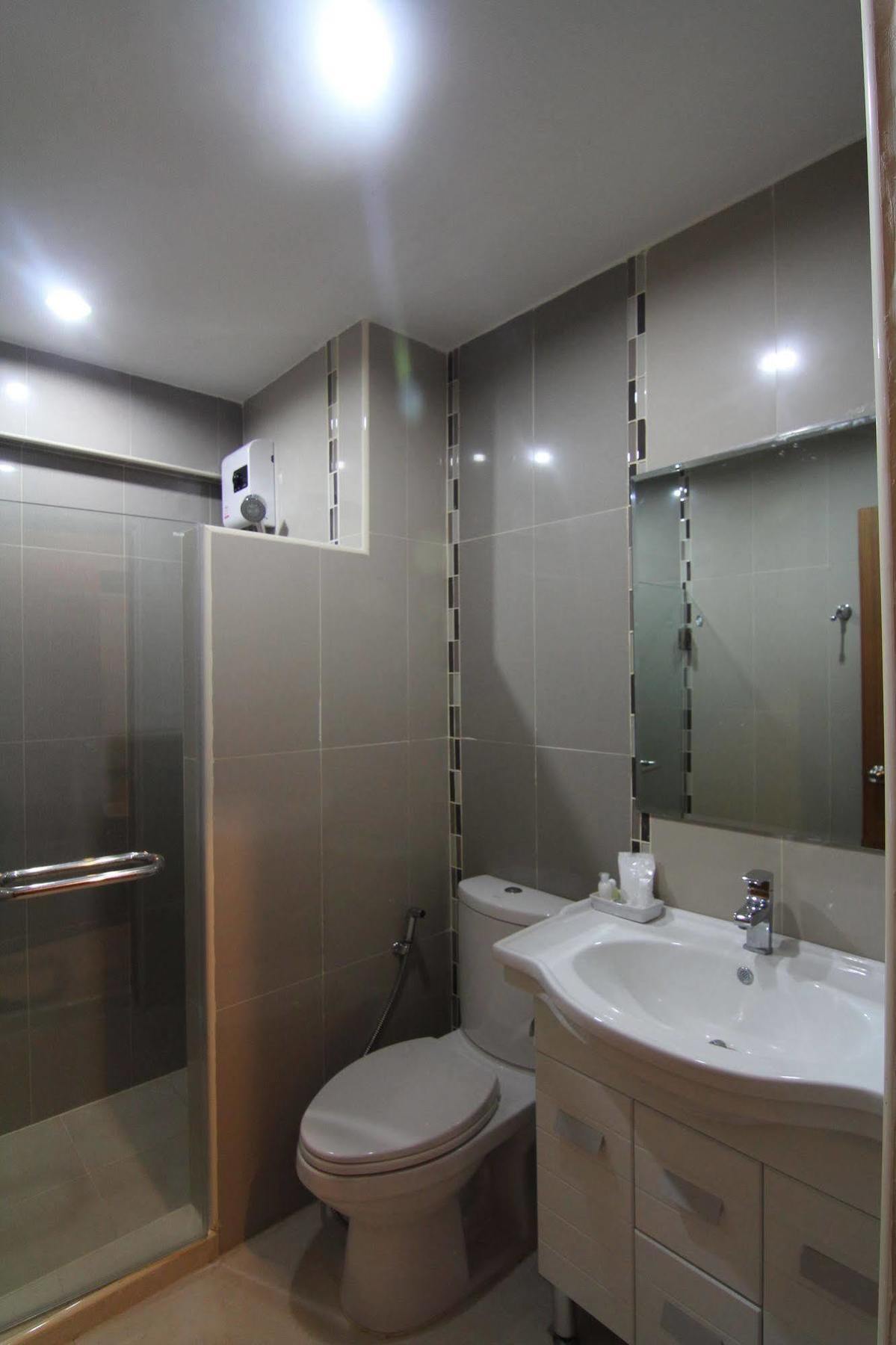 Phoothawee House Hotel Чиангмай Екстериор снимка