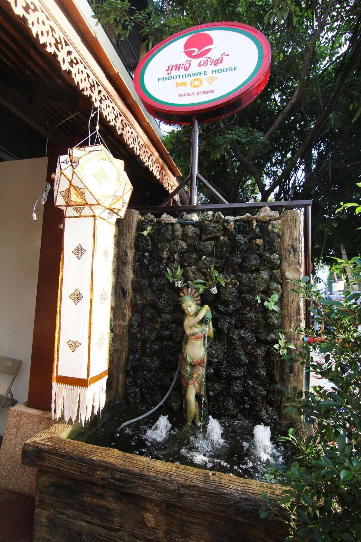 Phoothawee House Hotel Чиангмай Екстериор снимка